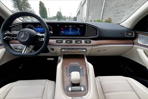 New 2026 Mercedes-Benz GLS 450 4MATIC image 5