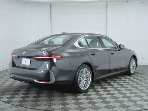 Used 2025 BMW 530i w/ Premium Package image 6