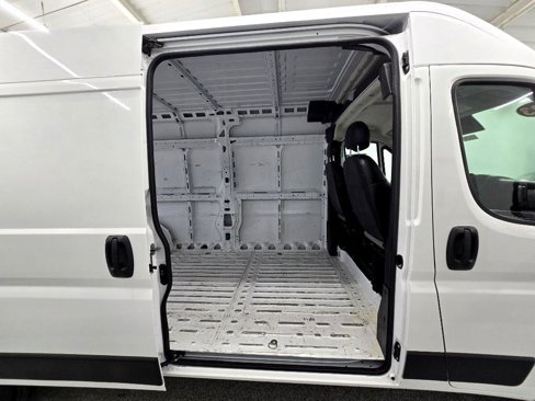 Used 2023 RAM ProMaster 2500 image 31