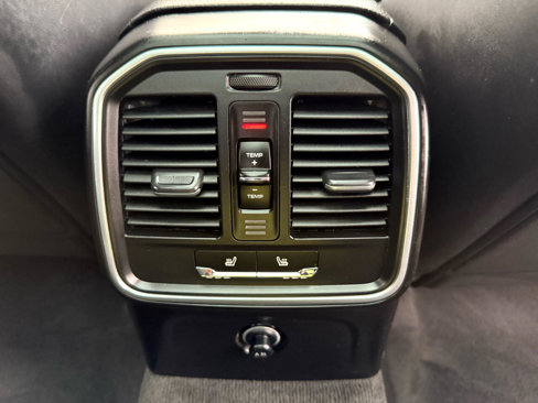 Used 2016 Porsche Macan S image 29