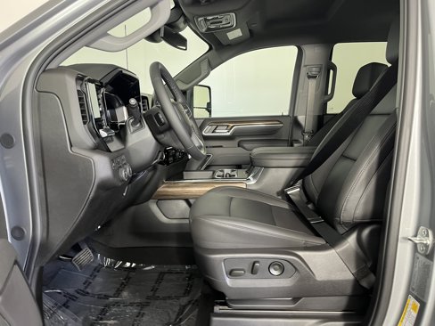 New 2025 Chevrolet Silverado 3500 LT w/ Trail Boss Package image 9