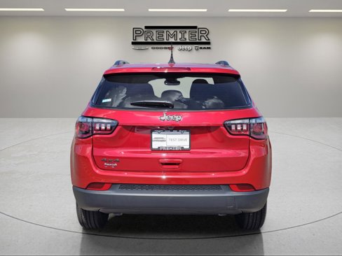 New 2026 Jeep Compass Latitude w/ Mopar All Weather Package image 10