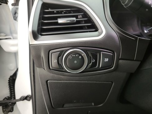 Used 2024 Ford Edge SEL image 29