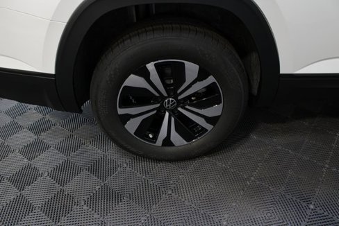 New 2026 Volkswagen Atlas SE image 26