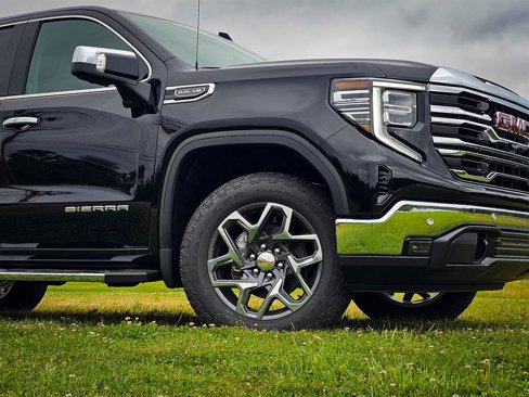 New 2026 GMC Sierra 1500 SLT w/ SLT Premium Plus Package image 12