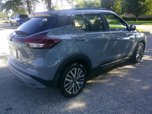Used 2023 Nissan Kicks SR w/ SR Premium Package image 5