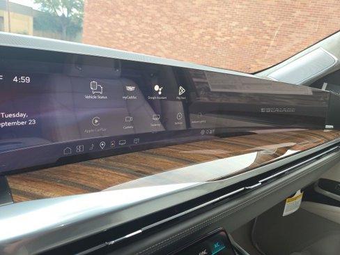 New 2026 Cadillac Escalade ESV Platinum Sport w/ LPO, ONYX Package image 14