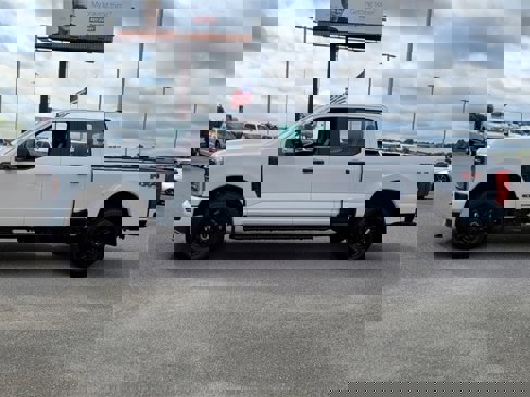 New 2026 Ford F250 XL image 29