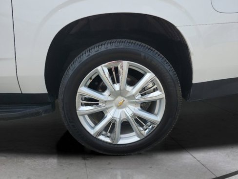 Certified 2022 Chevrolet Suburban High Country image 27
