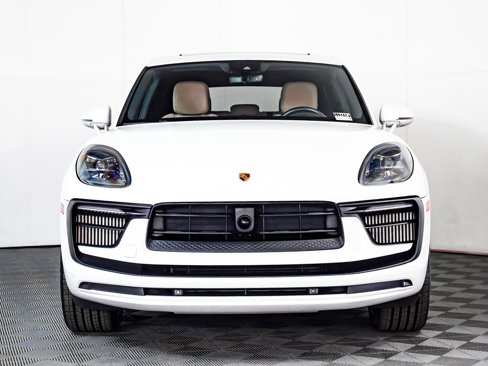 Certified 2023 Porsche Macan S image 7