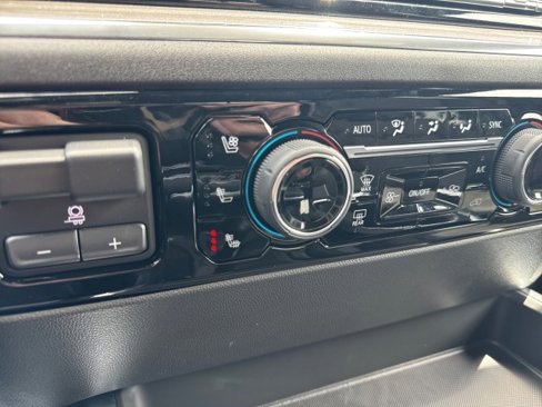 New 2025 Chevrolet Silverado 1500 High Country w/ Technology Package image 57