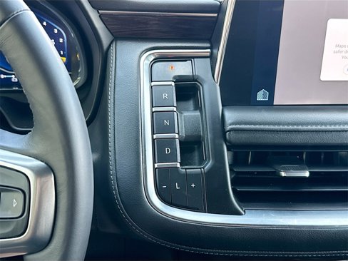Used 2022 Chevrolet Tahoe Z71 w/ Luxury Package image 17
