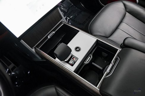 Used 2024 Land Rover Range Rover SE image 48
