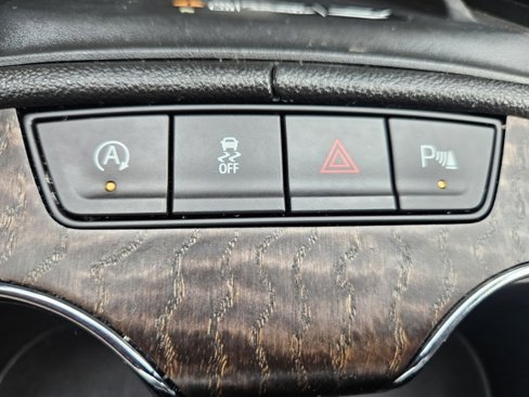 Certified 2023 GMC Acadia Denali w/ LPO, Floor Liner Package image 32