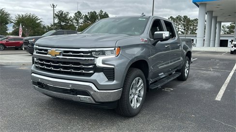 New 2026 Chevrolet Silverado 1500 LTZ w/ LTZ Premium Package image 3