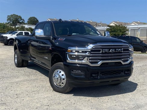 New 2026 RAM 3500 Laramie image 32