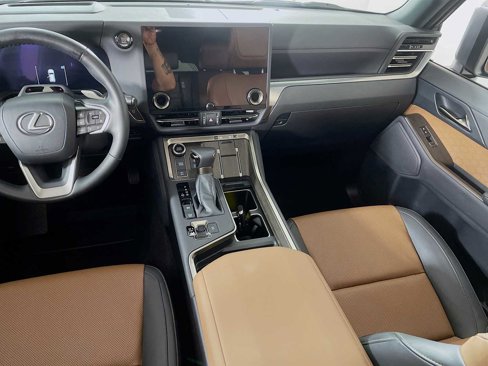 Used 2024 Lexus GX 550 image 21