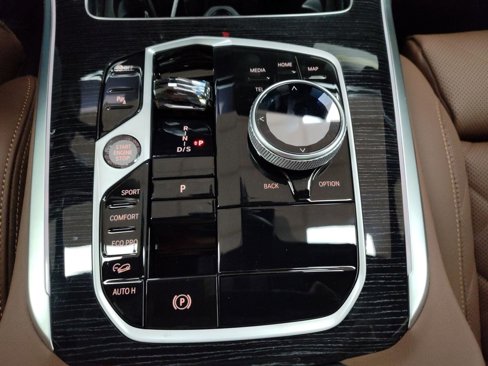 New 2026 BMW X5 M60i image 15