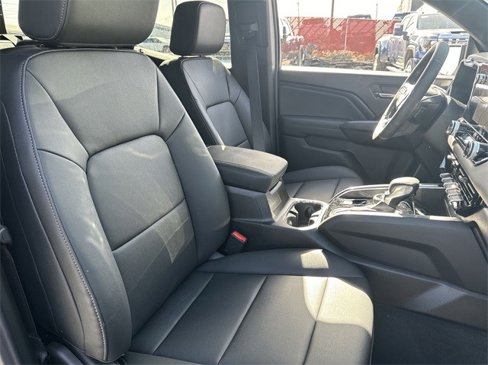 New 2025 GMC Canyon Elevation w/ Convenience Package image 24