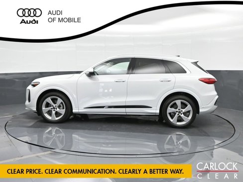 New 2025 Audi Q5 Prestige image 8