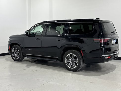 Used 2023 Jeep Wagoneer Series II image 38