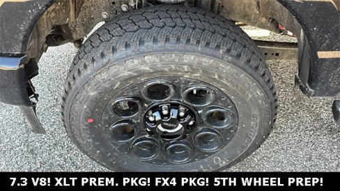 New 2025 Ford F350 XLT w/ Black Appearance Package image 36