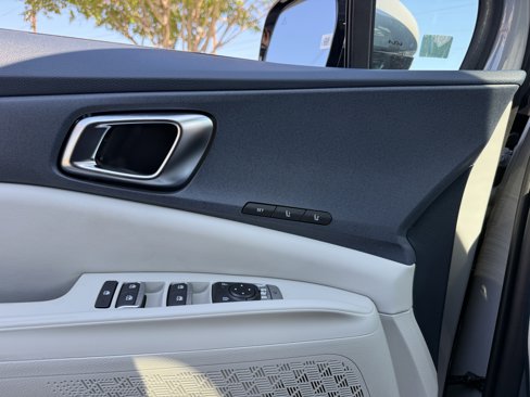 New 2026 Kia Carnival SX image 31