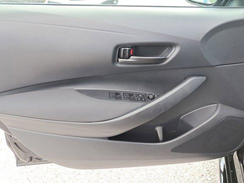 Used 2024 Toyota Corolla LE image 13