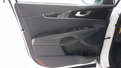 Used 2018 Kia Sorento LX image 18