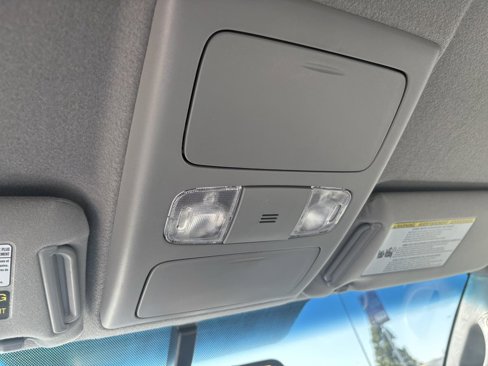 Used 2012 Toyota Tacoma PreRunner image 31