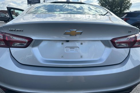 Used 2022 Chevrolet Malibu LT image 11