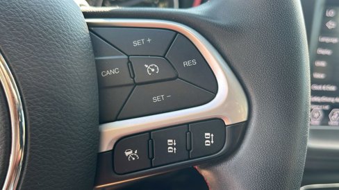Used 2021 Jeep Compass Trailhawk image 31