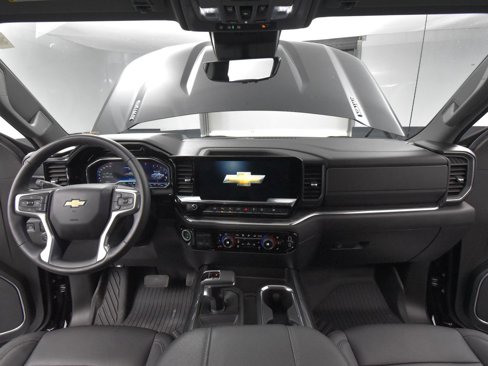 Used 2024 Chevrolet Silverado 1500 LTZ w/ LTZ Premium Package image 31