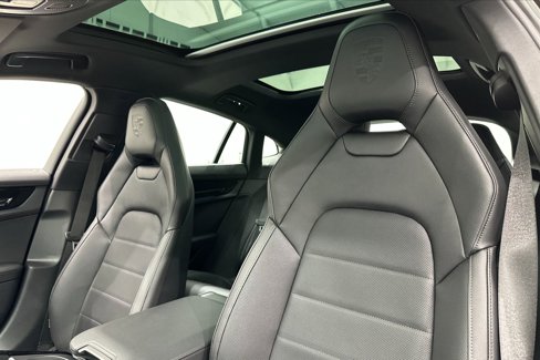 New 2025 Porsche Panamera 4 image 5