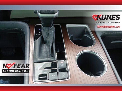 Used 2024 Toyota Sienna XLE image 39