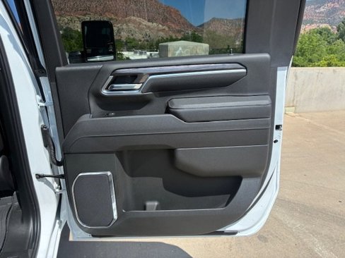 New 2025 Chevrolet Silverado 3500 LTZ w/ LTZ Premium Package image 17