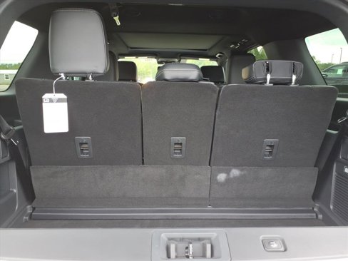 New 2025 Ford Expedition Platinum w/ Stealth Appearance Package image 33