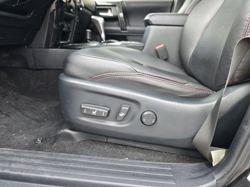 Used 2018 Toyota 4Runner TRD Off-Road Premium image 11