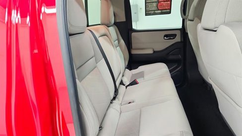Used 2025 Nissan Frontier SV w/ SV Convenience Package image 26