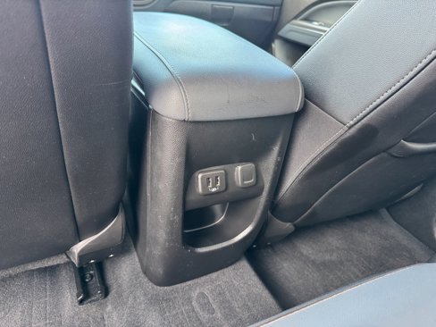 Used 2019 Chevrolet Colorado Z71 image 24