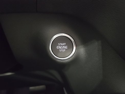 New 2026 Volvo XC40 B5 Ultra w/ Climate Package image 19