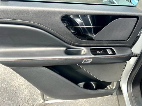 Used 2021 Lincoln Aviator 2WD w/ Elements Package image 14
