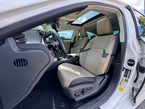 Used 2020 Lexus ES 300h w/ Premium Package image 20