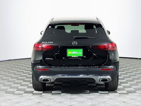 Used 2025 Mercedes-Benz GLA 250 image 8