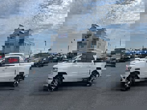 Used 2023 RAM 1500 Laramie image 1