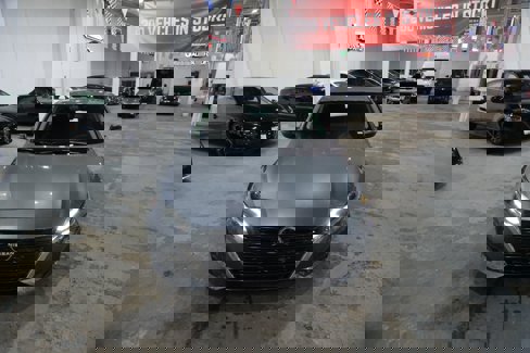 Used 2025 Nissan Altima 2.5 SV image 3