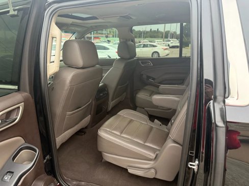 Used 2019 GMC Yukon XL Denali w/ Denali Ultimate Package image 12