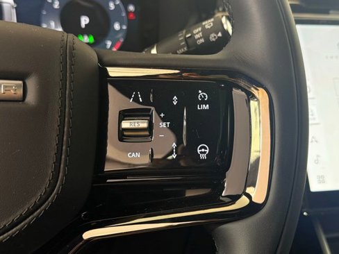 New 2026 Land Rover Range Rover Velar S image 21