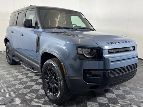 New 2026 Land Rover Defender 110 S image 10