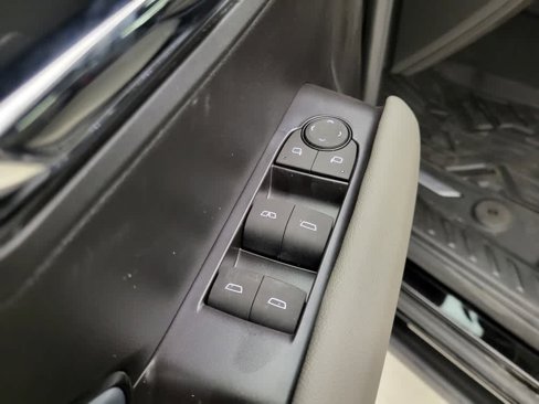 New 2025 Chevrolet Colorado ZR2 w/ Technology Package image 35